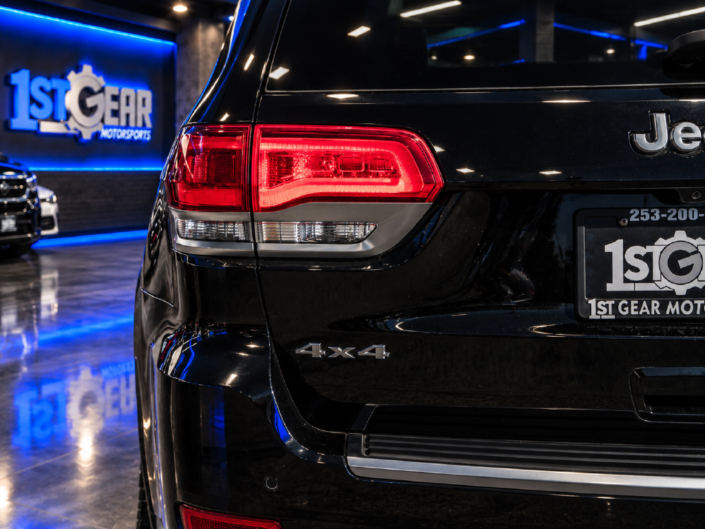 Jeep Grand Cherokee photo 13