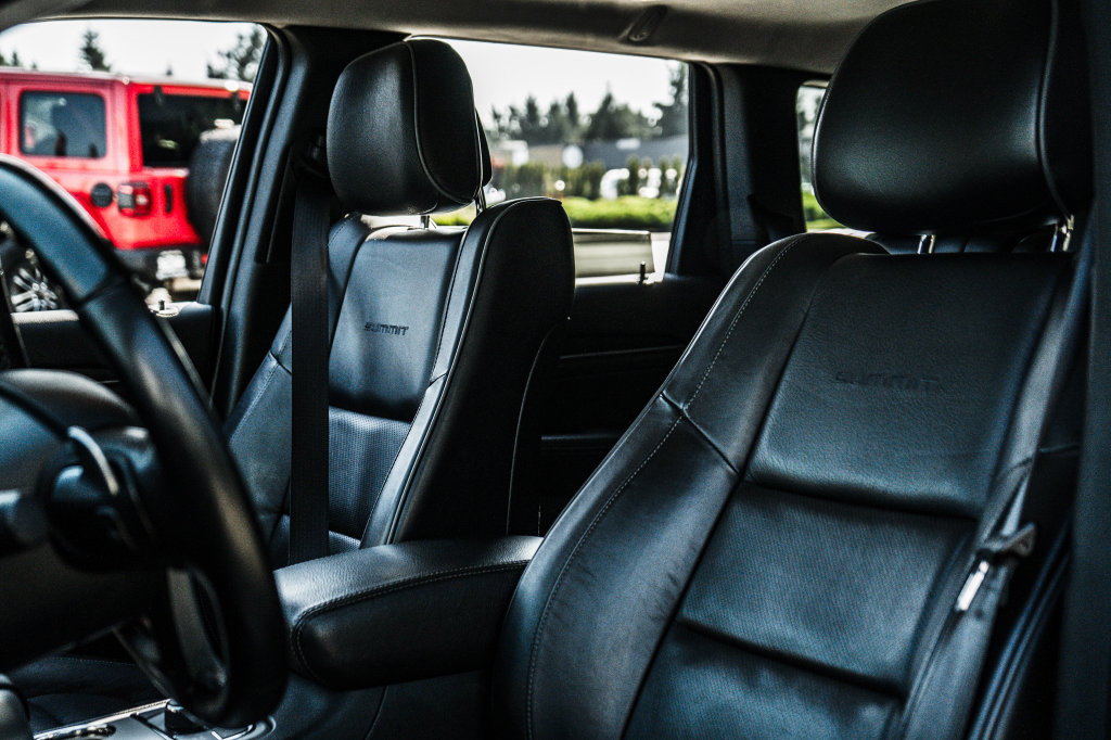 Jeep Grand Cherokee photo 22