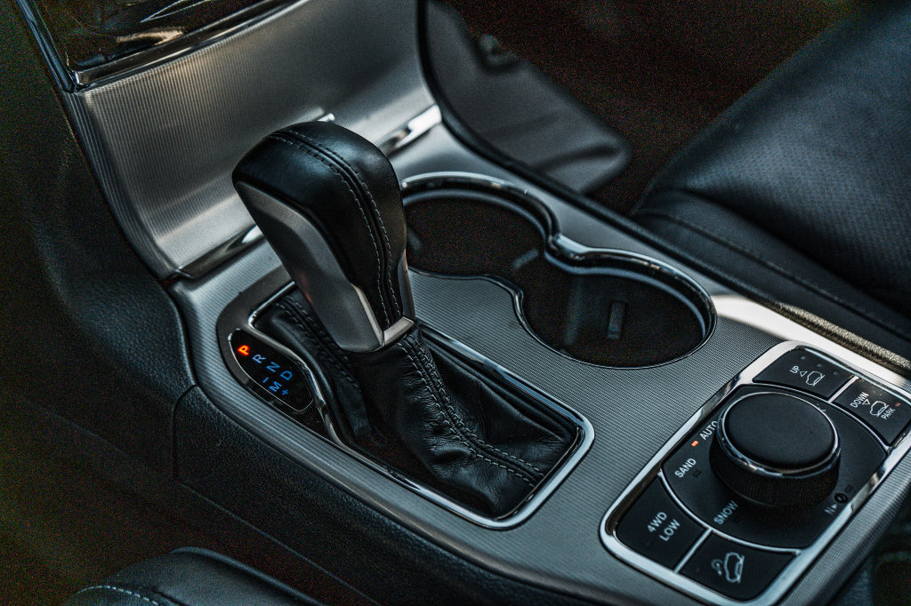 Jeep Grand Cherokee photo 27