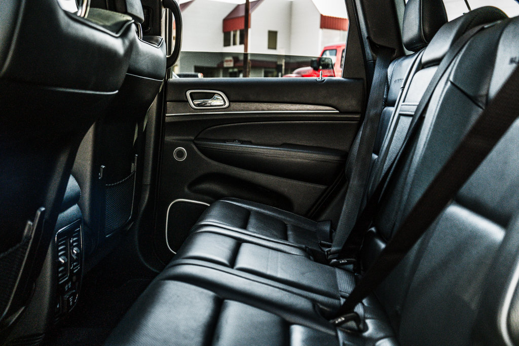 Jeep Grand Cherokee photo 31