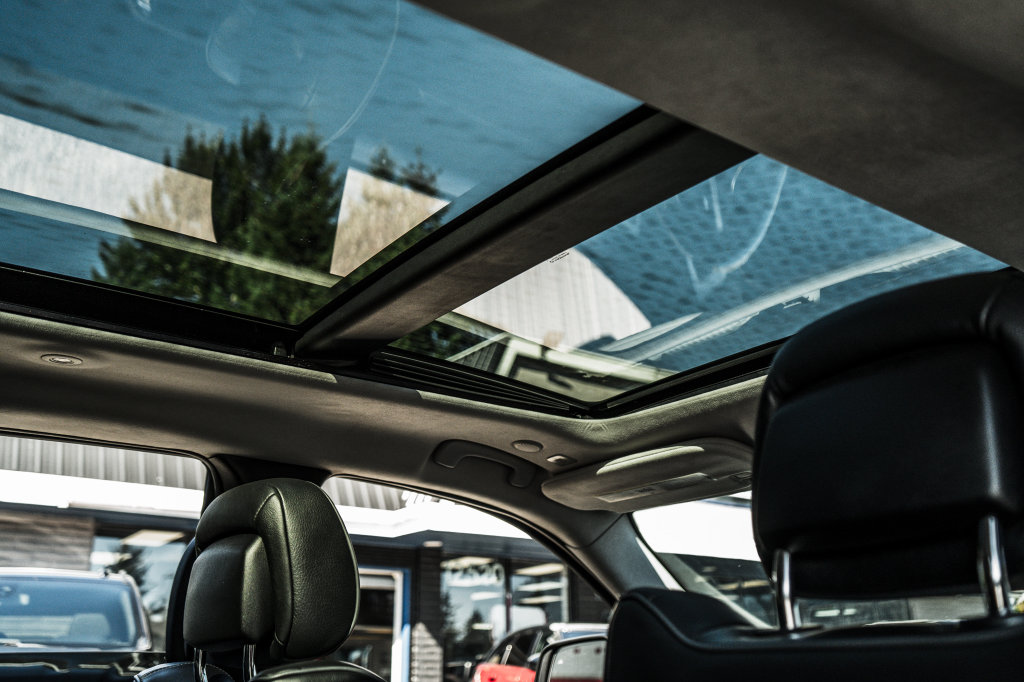 Jeep Grand Cherokee photo 35