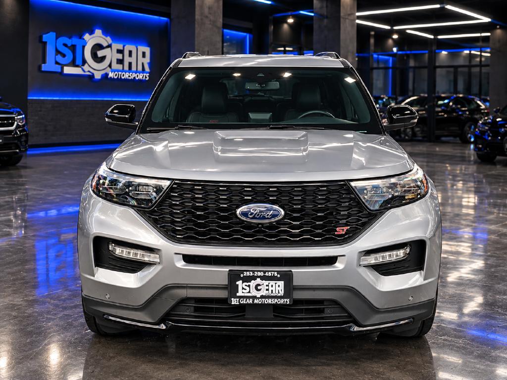 Ford Explorer photo 3