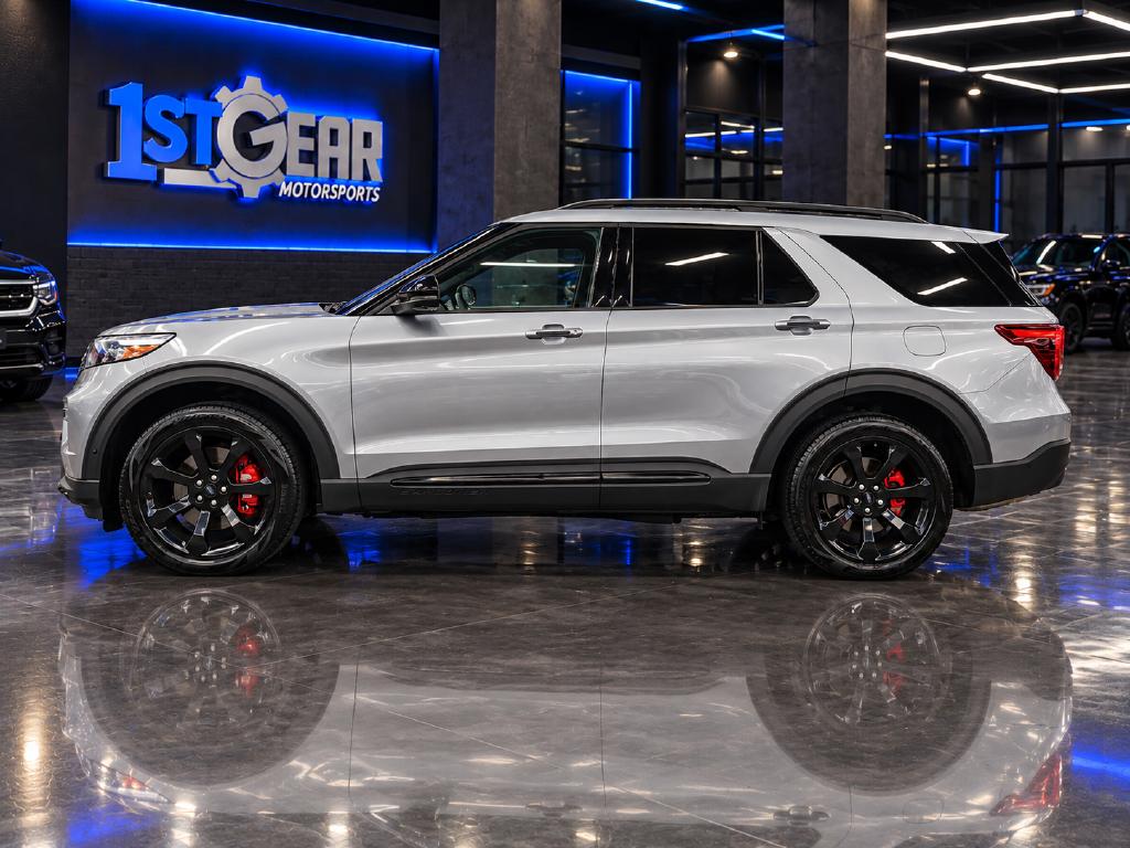 Ford Explorer photo 9