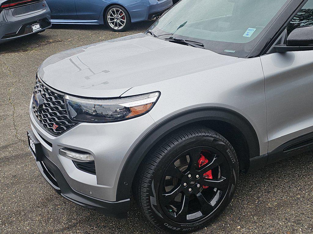 Ford Explorer photo 22