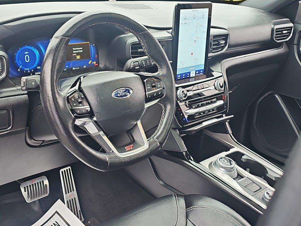 Ford Explorer photo 27