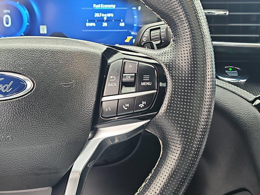 Ford Explorer photo 30