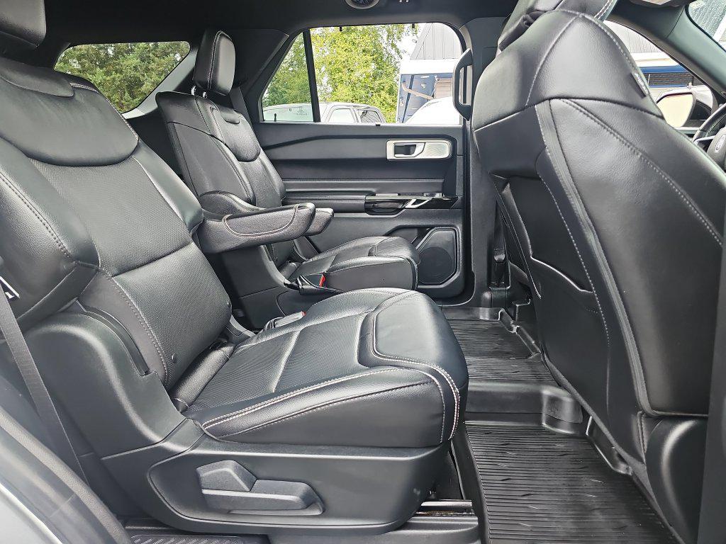 Ford Explorer photo 42