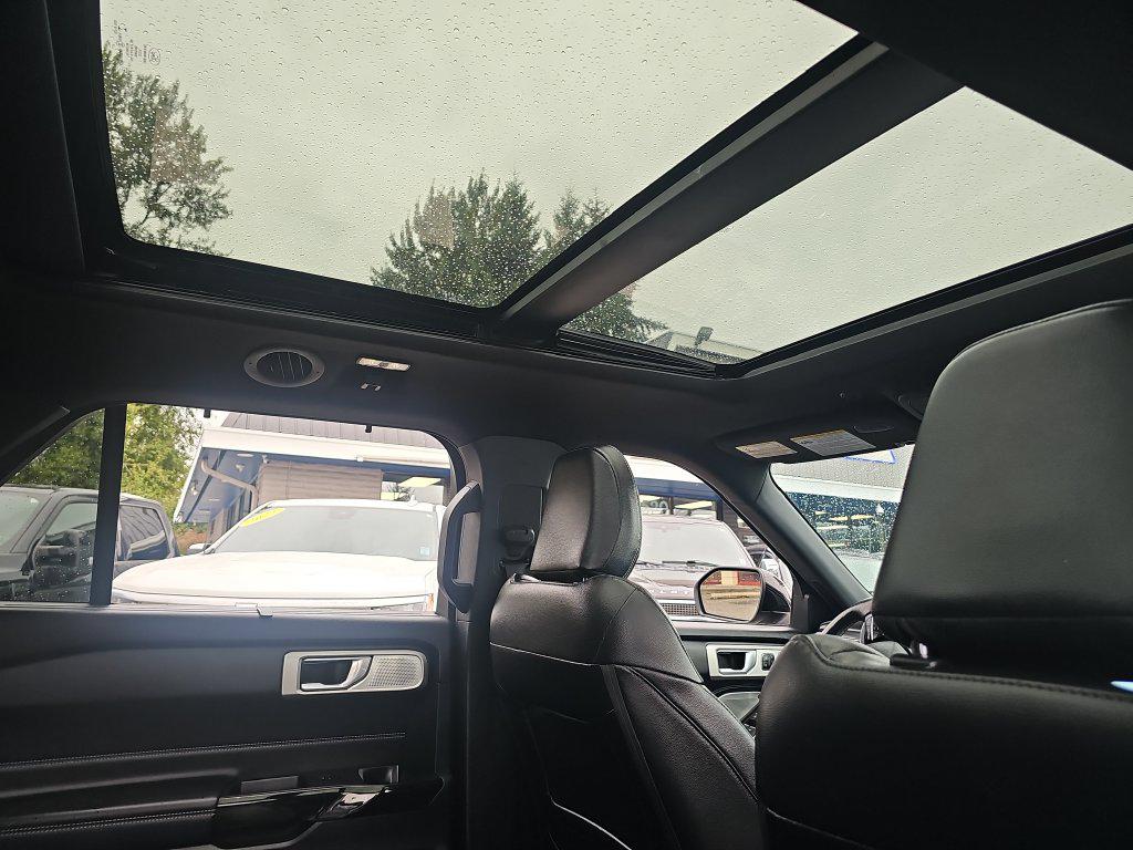 Ford Explorer photo 43
