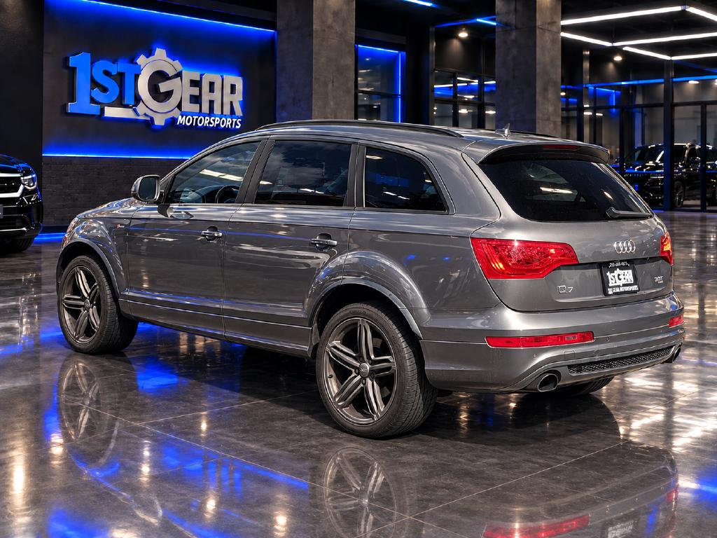 Audi Q7 photo 8