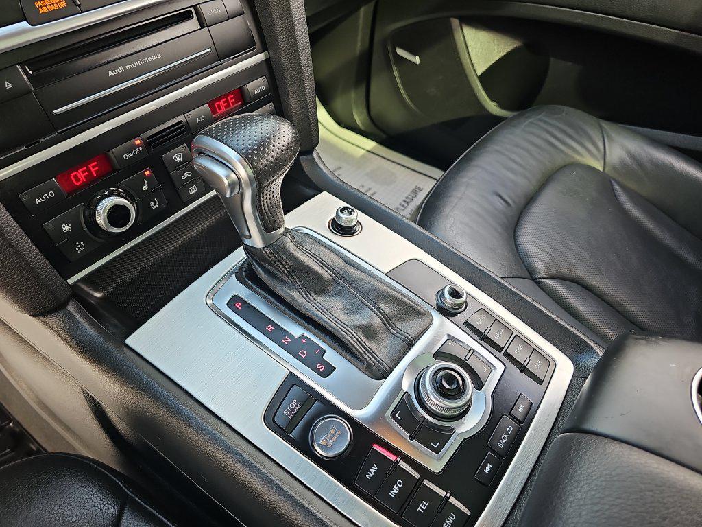 Audi Q7 photo 28