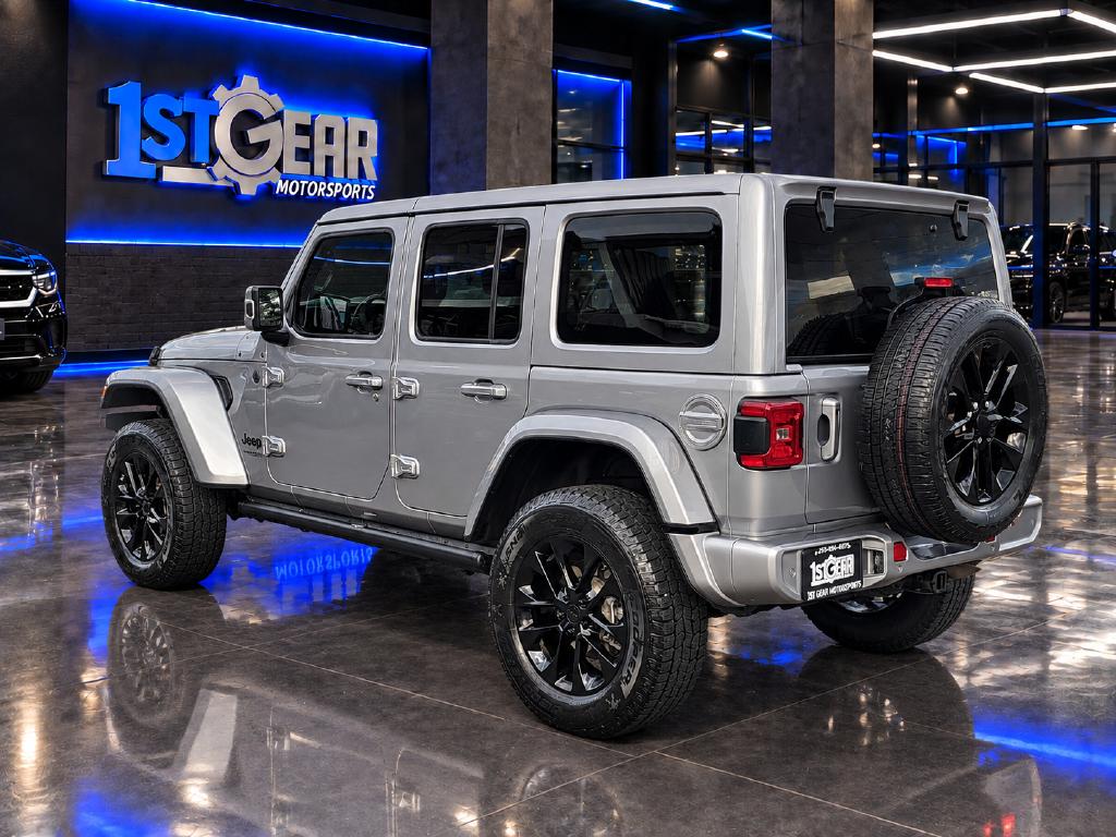 Jeep Wrangler photo 8