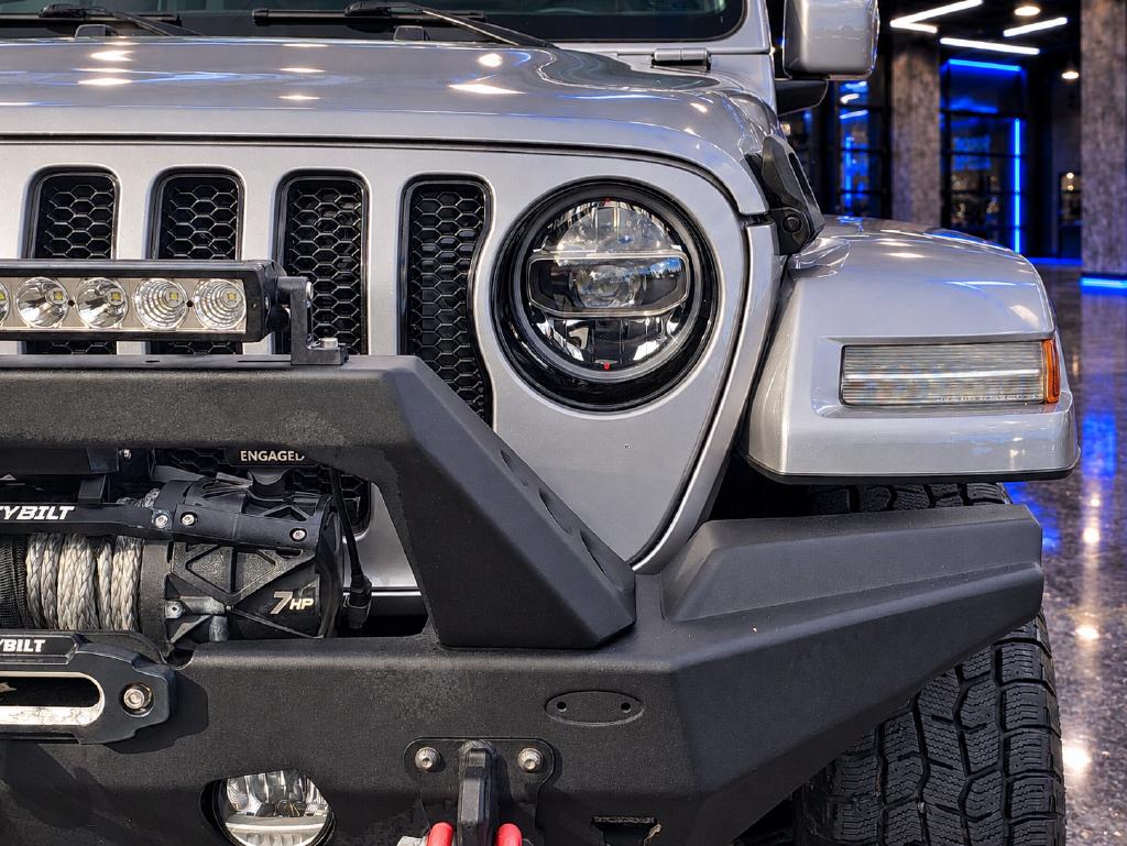 Jeep Wrangler photo 12