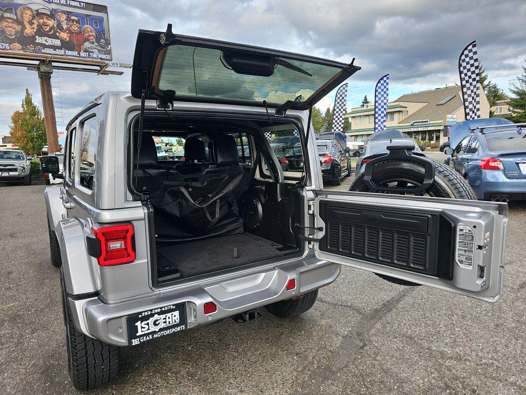 Jeep Wrangler photo 19