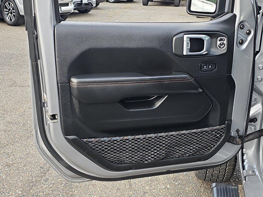 Jeep Wrangler photo 23