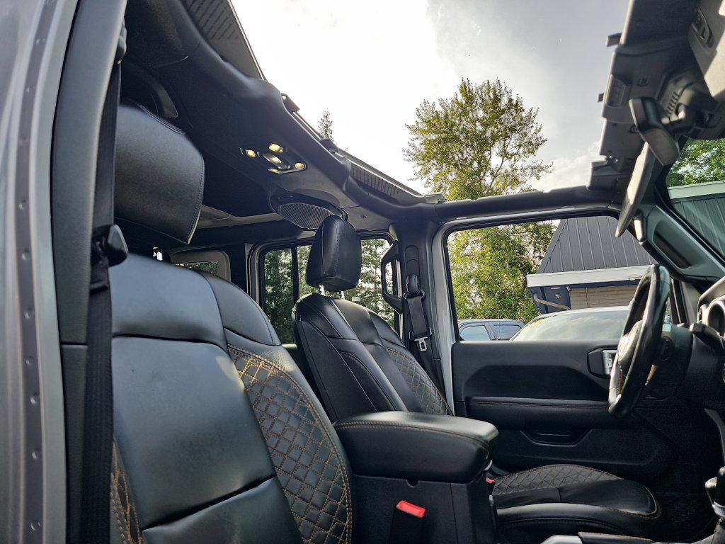 Jeep Wrangler photo 36