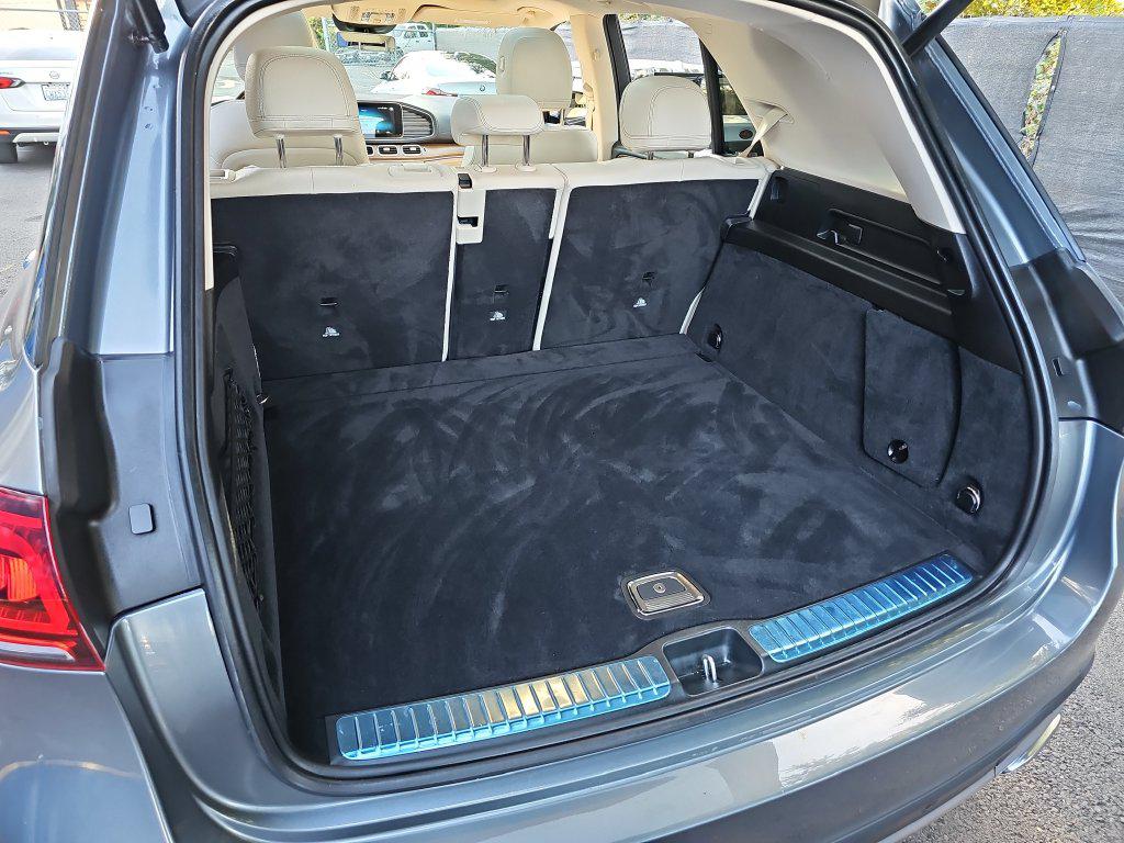 Photo 16 of this Mercedes-Benz GLE 350