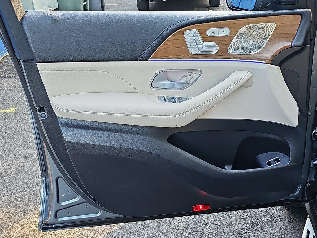Photo 19 of this Mercedes-Benz GLE 350
