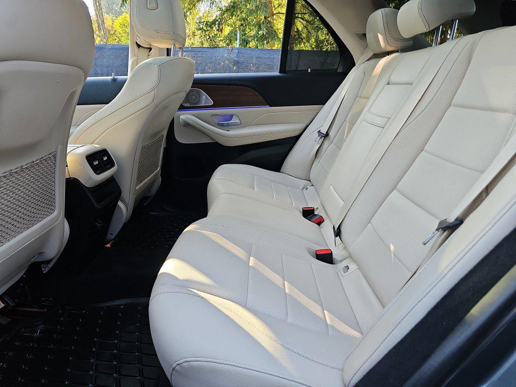 Photo 32 of this Mercedes-Benz GLE 350