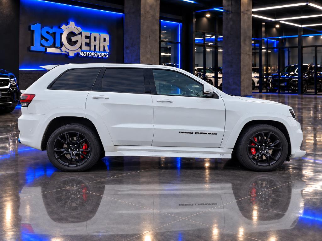 Jeep Grand Cherokee photo 5