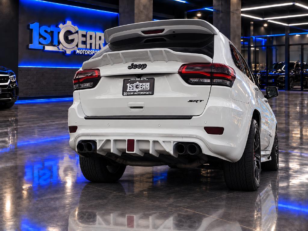 Jeep Grand Cherokee photo 11