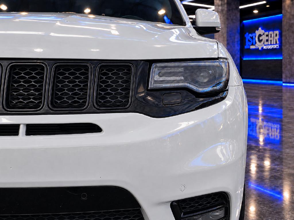 Jeep Grand Cherokee photo 12