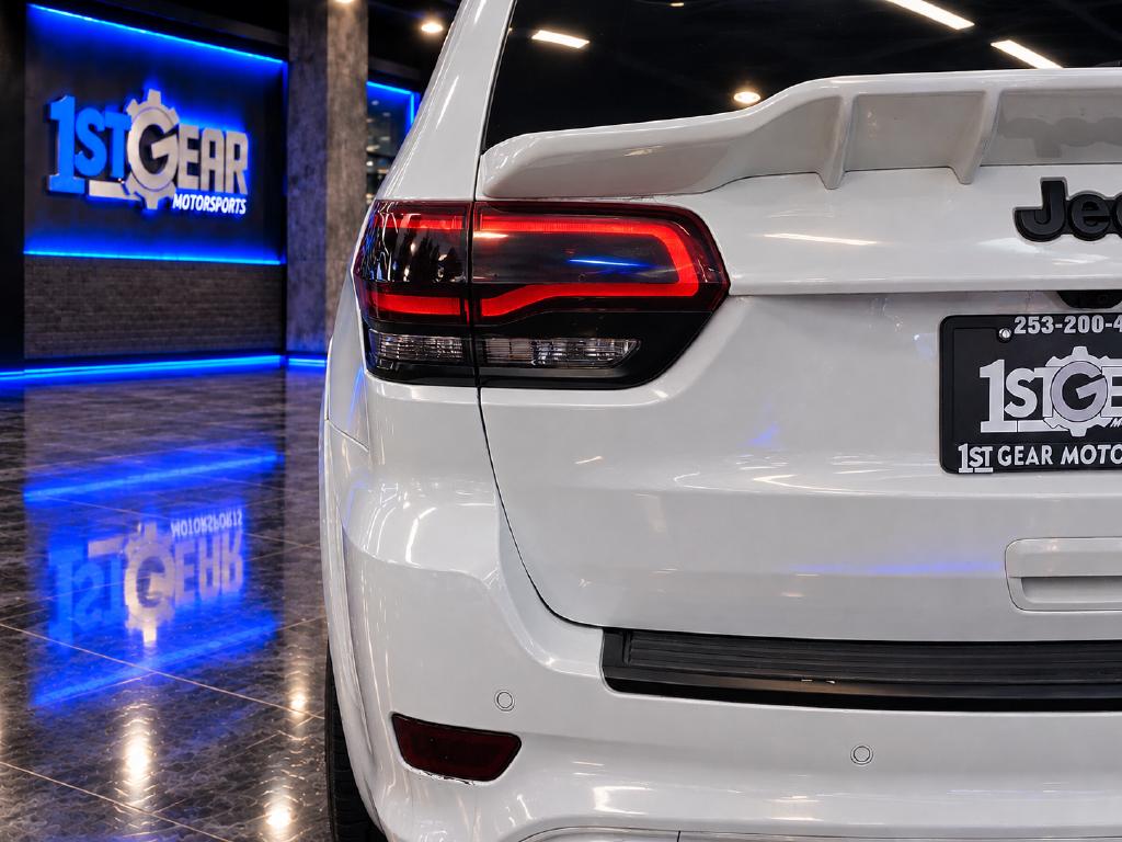 Jeep Grand Cherokee photo 13