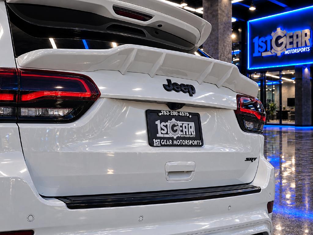 Jeep Grand Cherokee photo 15