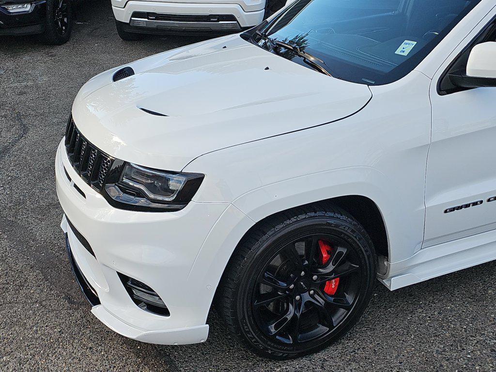 Jeep Grand Cherokee photo 21