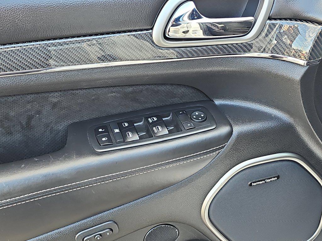 Jeep Grand Cherokee photo 23