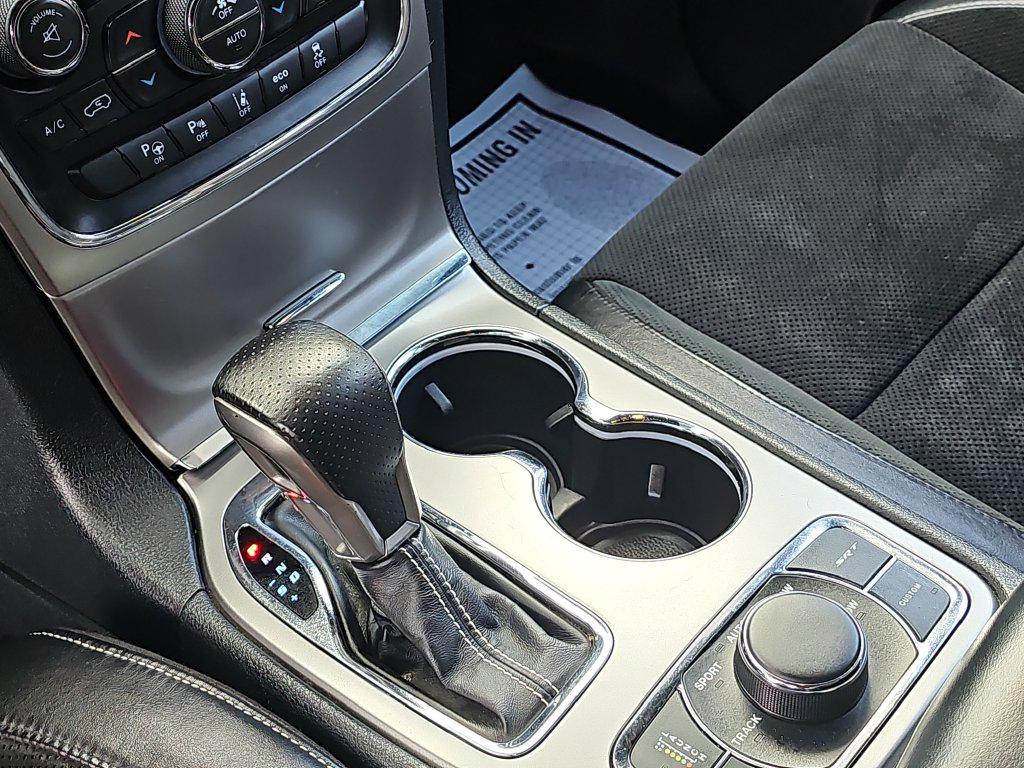 Jeep Grand Cherokee photo 29