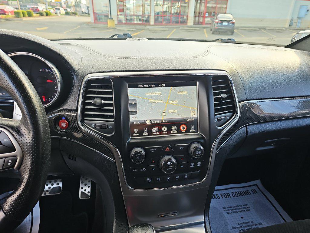 Jeep Grand Cherokee photo 30