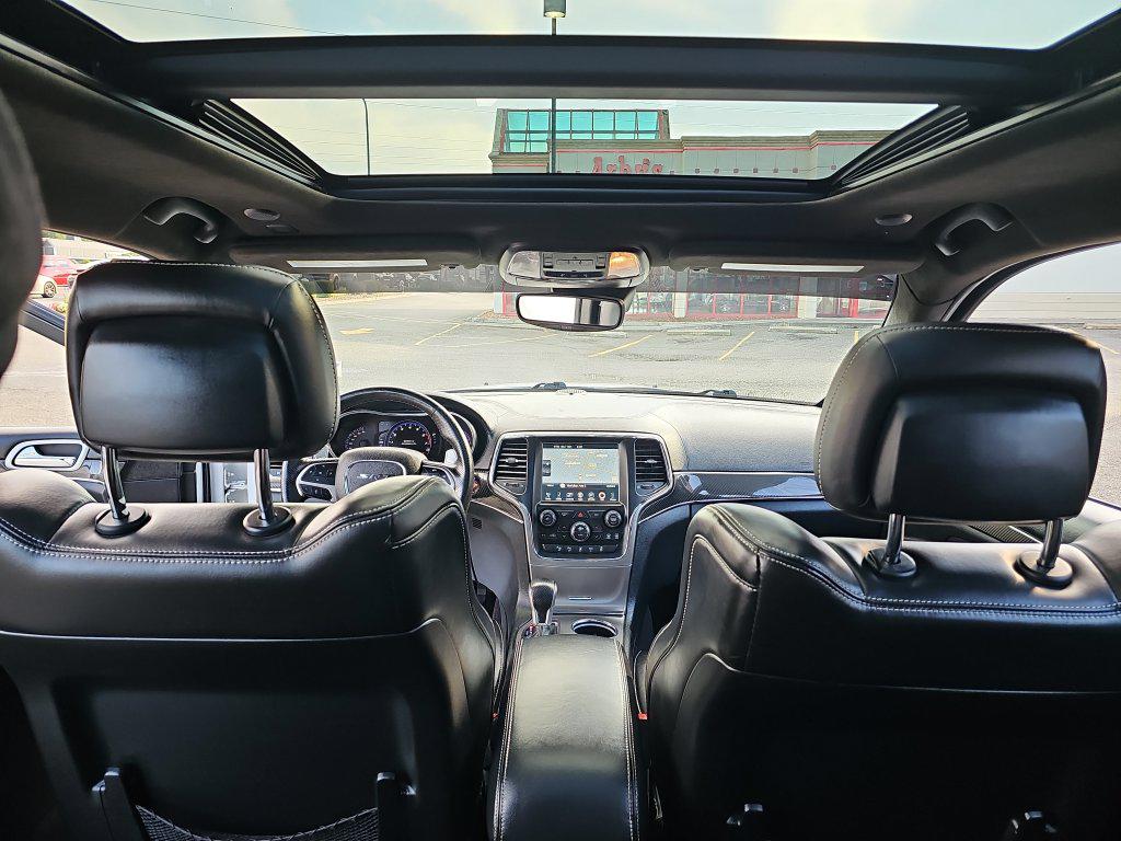 Jeep Grand Cherokee photo 37