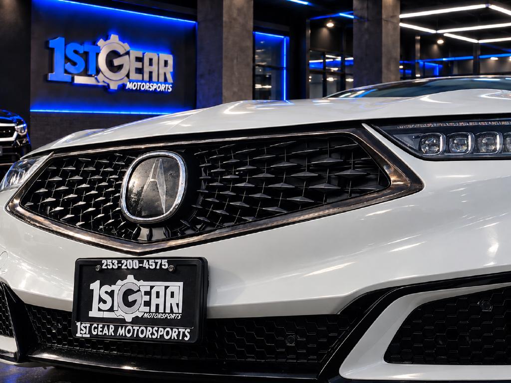 Acura TLX photo 14