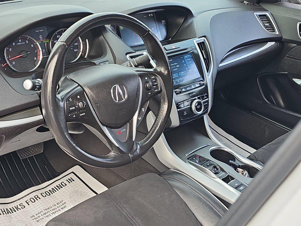 Acura TLX photo 24