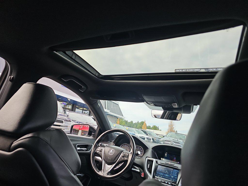 Acura TLX photo 38