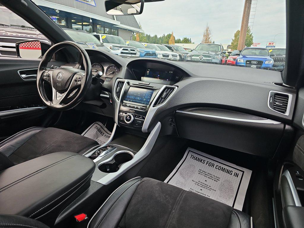 Acura TLX photo 39