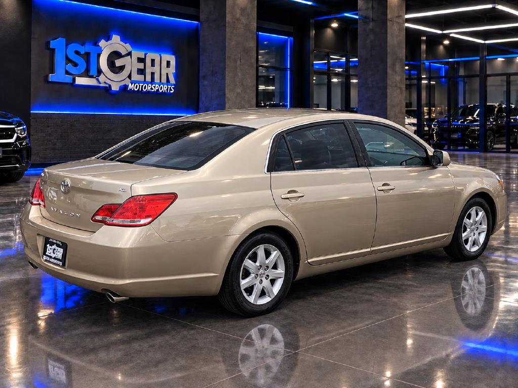 Toyota Avalon photo 6