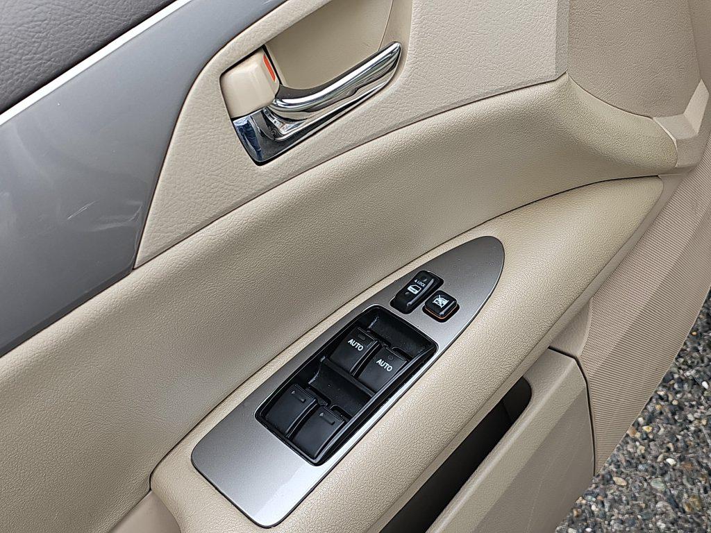 Toyota Avalon photo 22