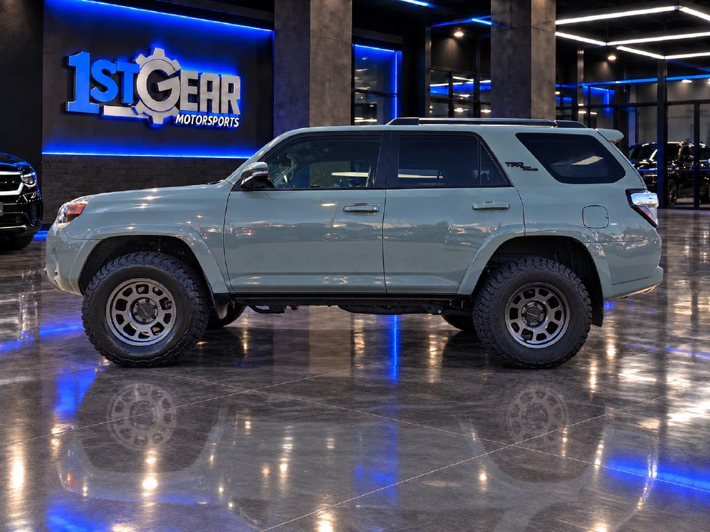 Toyota 4Runner photo 8