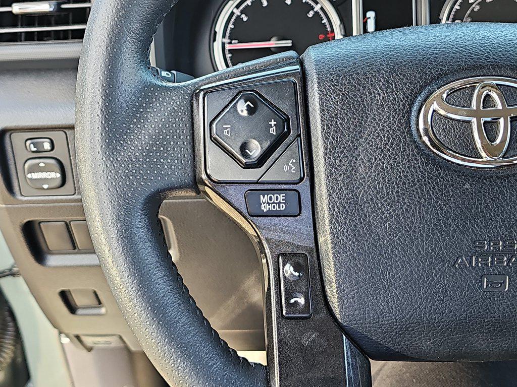 Toyota 4Runner photo 24