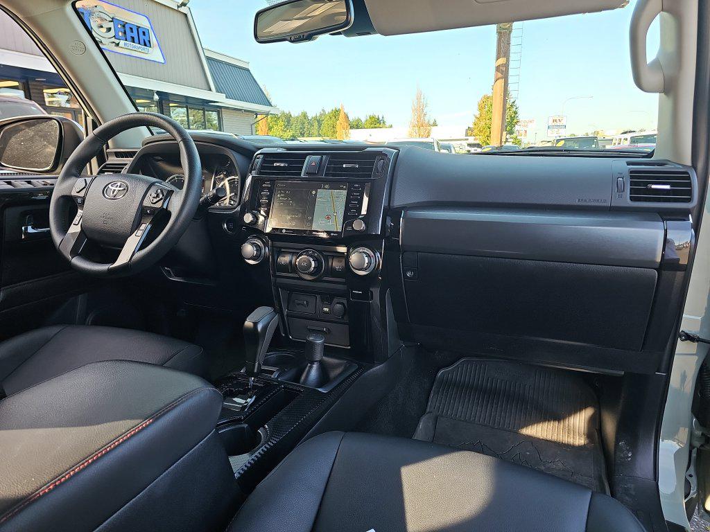 Toyota 4Runner photo 39