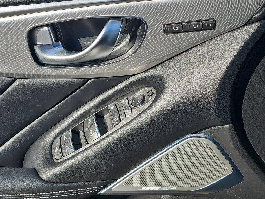 Photo 22 of this INFINITI Q50