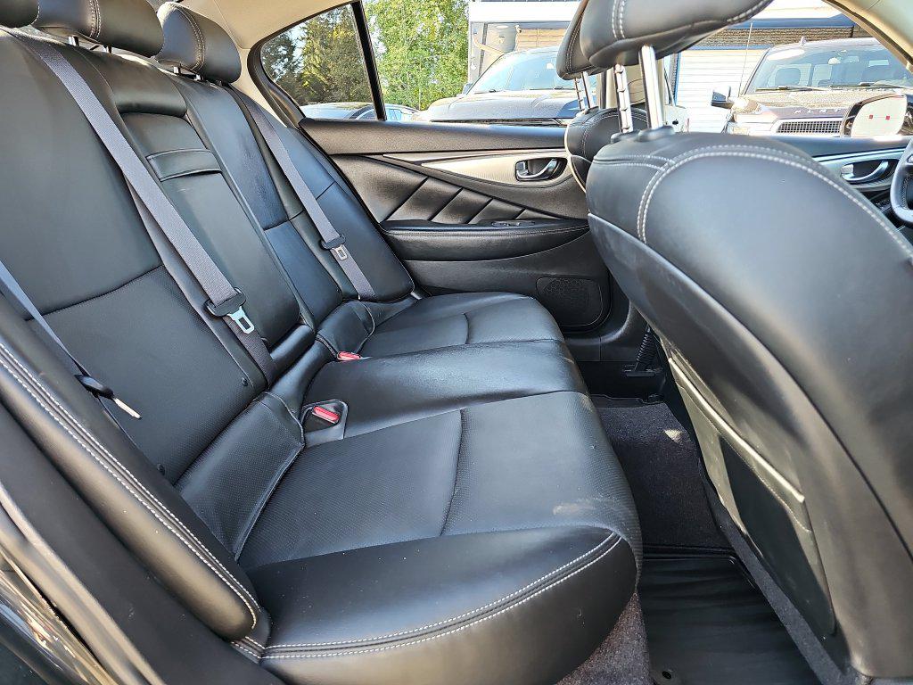 Photo 37 of this INFINITI Q50