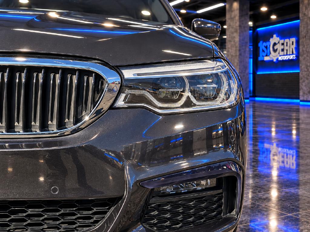 Photo 12 of this BMW 5 Series