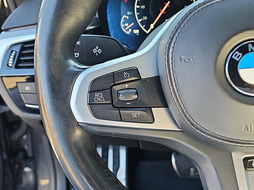 Photo 25 of this BMW 5 Series