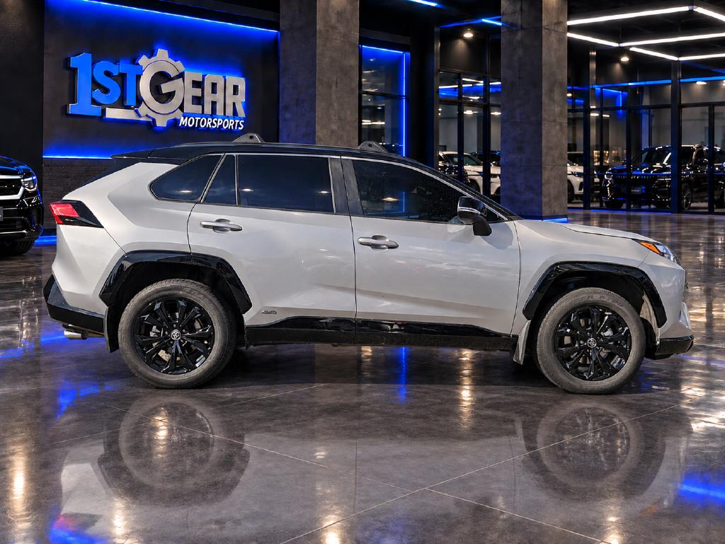 Photo 5 of this Toyota RAV4