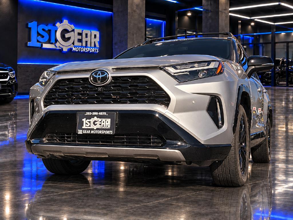 Photo 10 of this Toyota RAV4