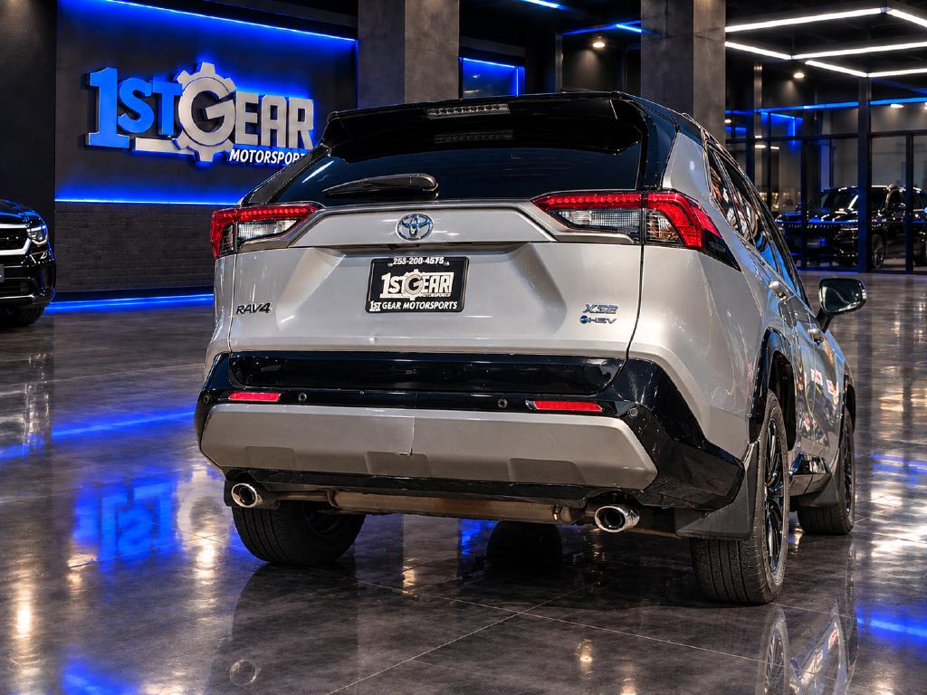 Photo 11 of this Toyota RAV4