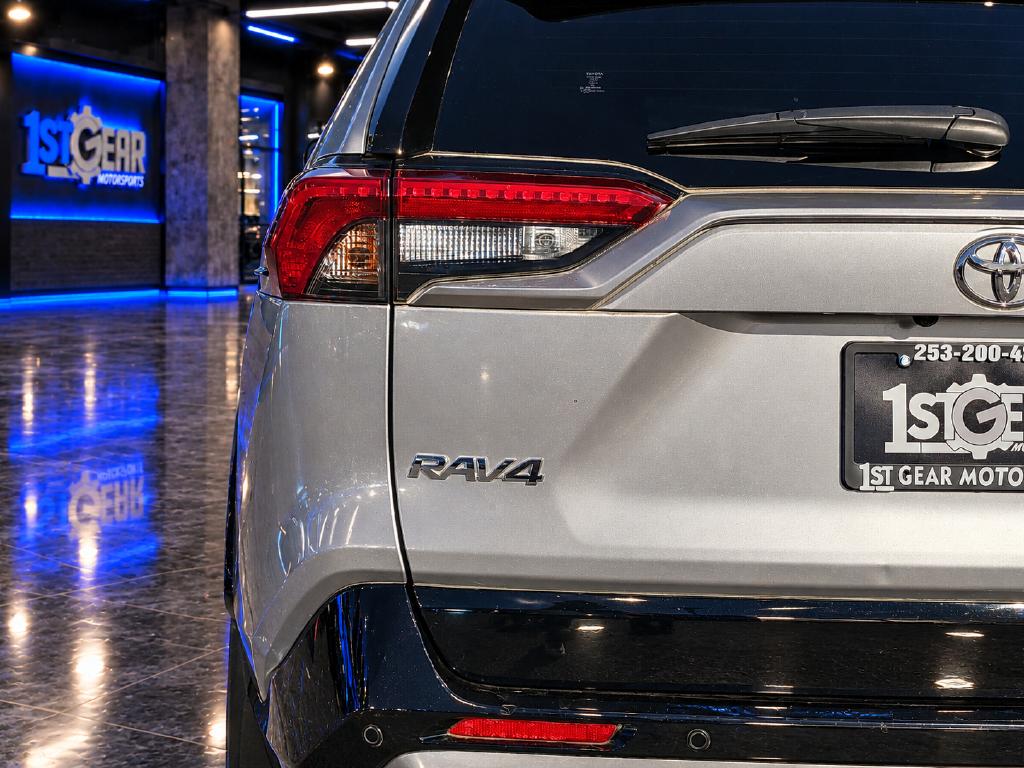 Photo 13 of this Toyota RAV4