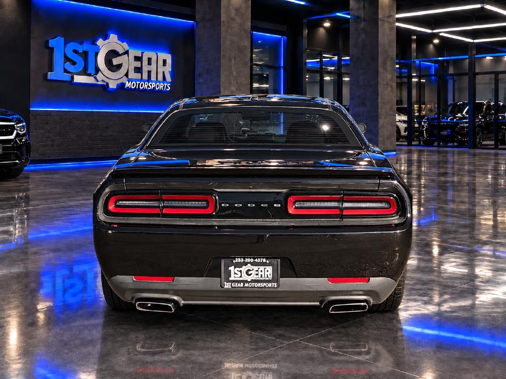 Photo 6 of this Dodge Challenger
